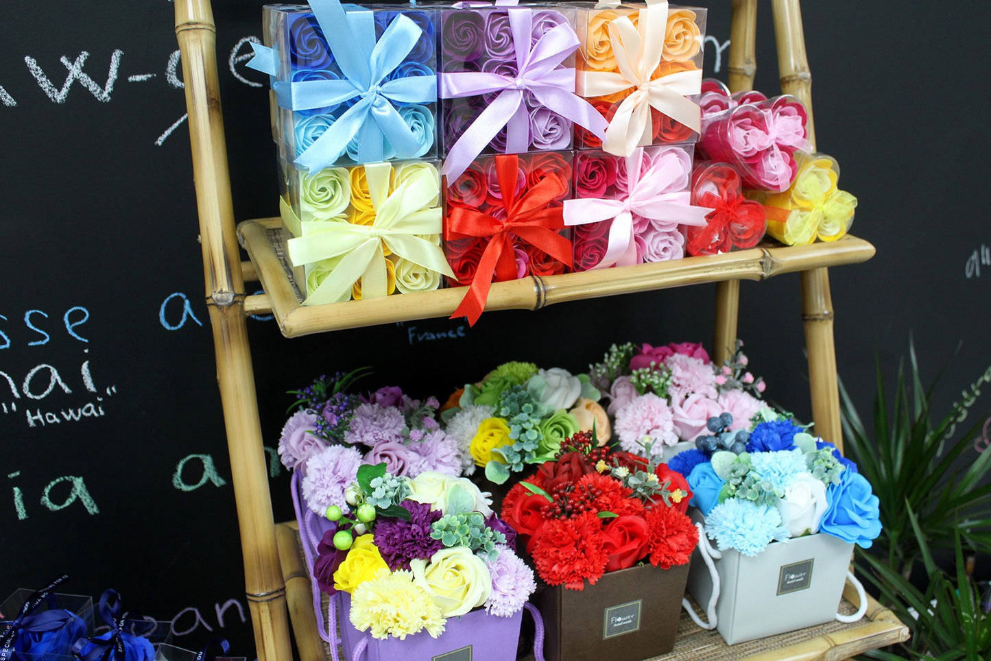 Set of 3 Soap Flower Heart Box - Spring Roses